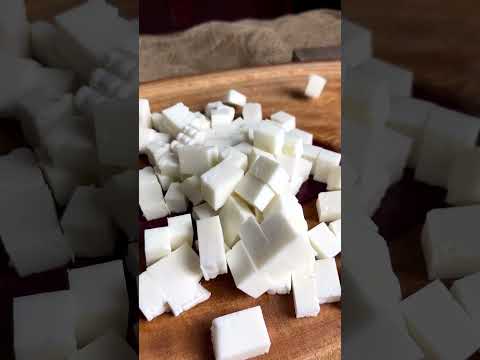 O Delicioso e Famoso Queijo Feta 🐐 🧀