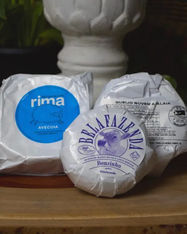 Cesta de Queijos Cremosos (3 itens) -1 Cesta de Queijos Cremosos (3 itens) -1