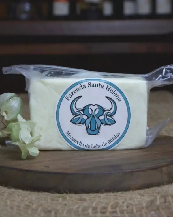 Mozarela em Barra de Búfala Mozarela em Barra de Búfala