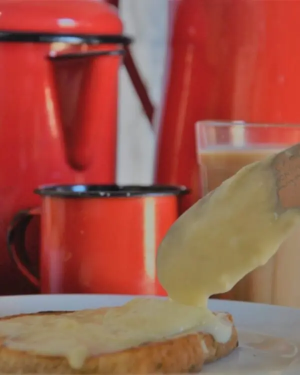 Requeijão Cremoso - Fazenda Atalaia - 210g (aprox.) Requeijão Cremoso - Fazenda Atalaia - 210g (aprox.)