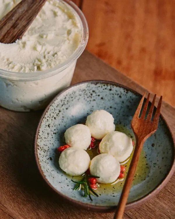 Queijo Boursin de Ovelha - Queijaria Rima - 160g (aprox.)