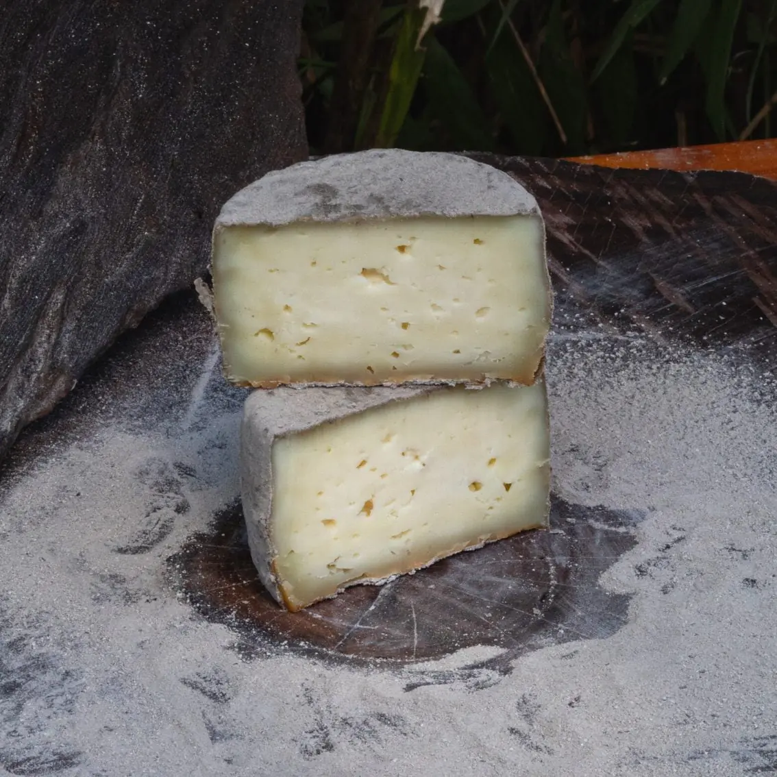 Queijo Pai do Mato - Santa Helena - 300g (aprox.)