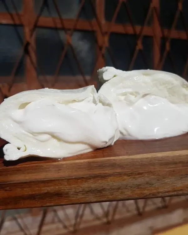 Queijo Crema de Búfala - Santa Helena - 200g (aprox.) Queijo Crema de Búfala - Santa Helena - 200g (aprox.)