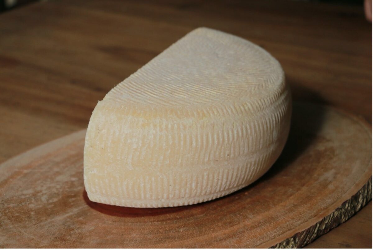 Queijo Capra (leite de cabra) - Artelatte - 150g (aprox.) -2