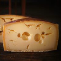 Queijo Porão (Kosher) - Fazenda Atalaia - 150g (aprox.) - LAMEHADRIN (LISTA VERDE) CHALAV ISRAEL