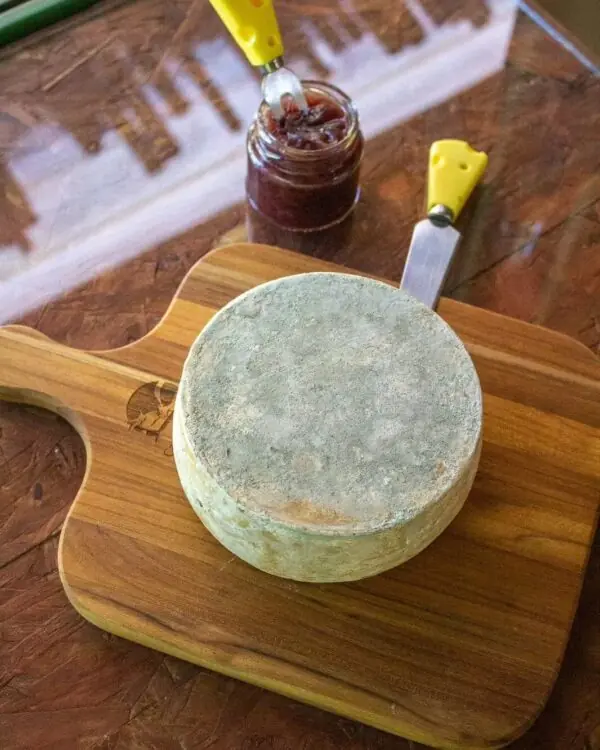 Gigante do bosque Florido (Cabra) - Capril do Bosque - 150g Gigante do bosque Florido (Cabra) - Capril do Bosque - 150g