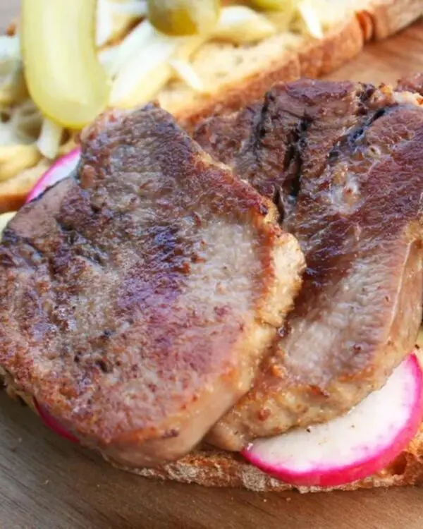 Língua Bovina Defumada - Jais Handmade - Peça (250g) Língua Bovina Defumada - Jais Handmade - Peça (250g)