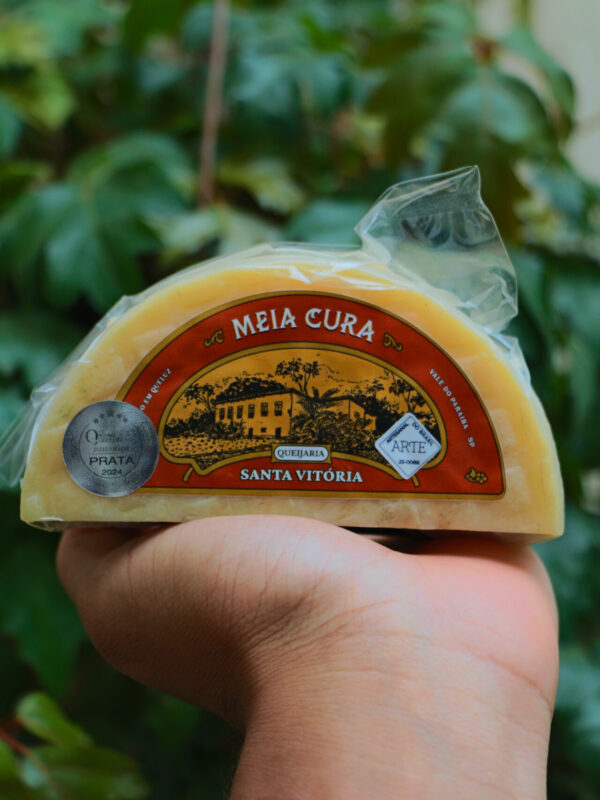 Queijo meia cura é saudável? Veja calorias e benefícios