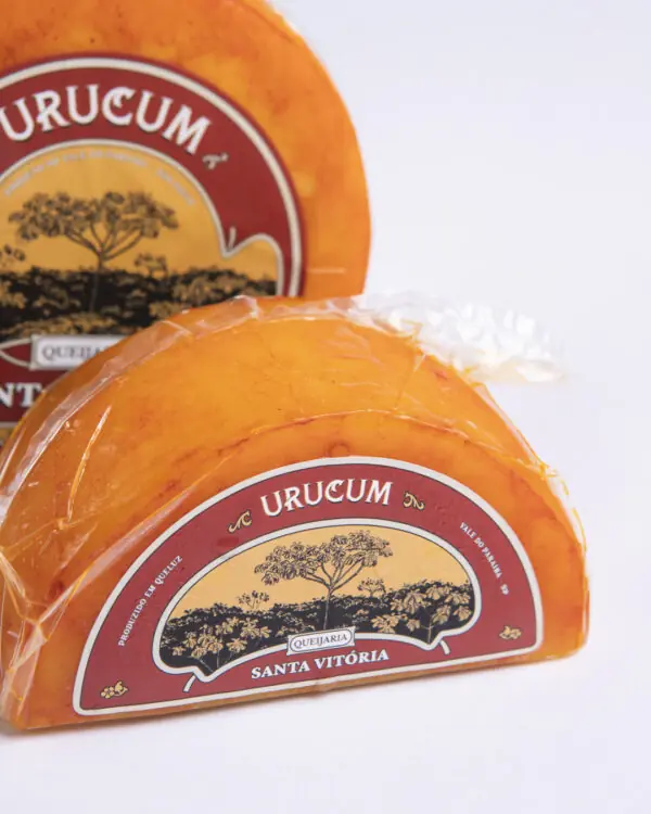 Queijo Urucum - Queijaria Santa Vitória - 300g (aprox.)