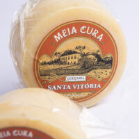 Queijo Meia Cura - Queijaria Santa Vitória - 300g (aprox.)
