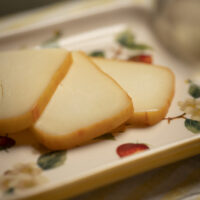 Queijo Urucum - Queijaria Santa Vitória - 300g (aprox.) -2