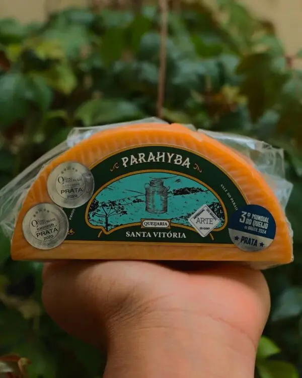 Queijo Parahyba - Queijaria Santa Vitória - 380g
