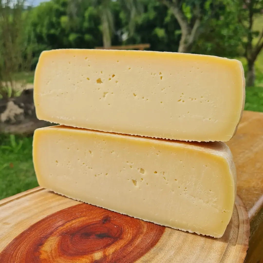 Queijo Duetto (vaca e cabra) - Artelatte - 150g (aprox.)