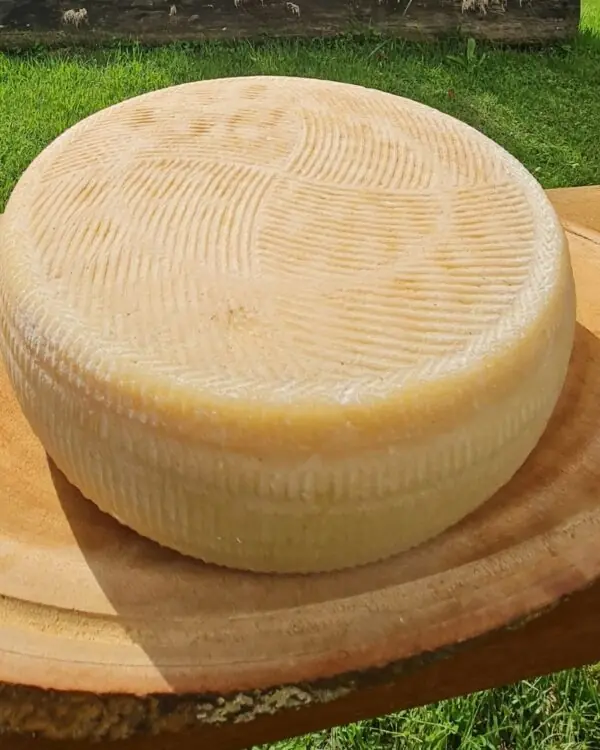 Queijo Duetto (vaca e cabra) - Artelatte - 150g (aprox.)