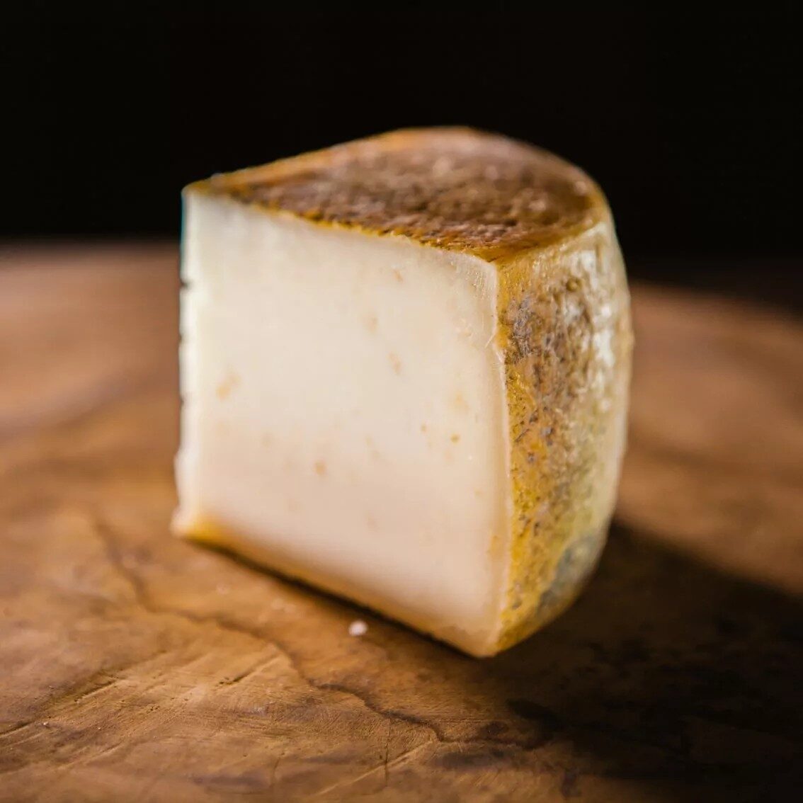 Melhor Queijo de Cabra: Tipos, Benefícios e Onde Compra