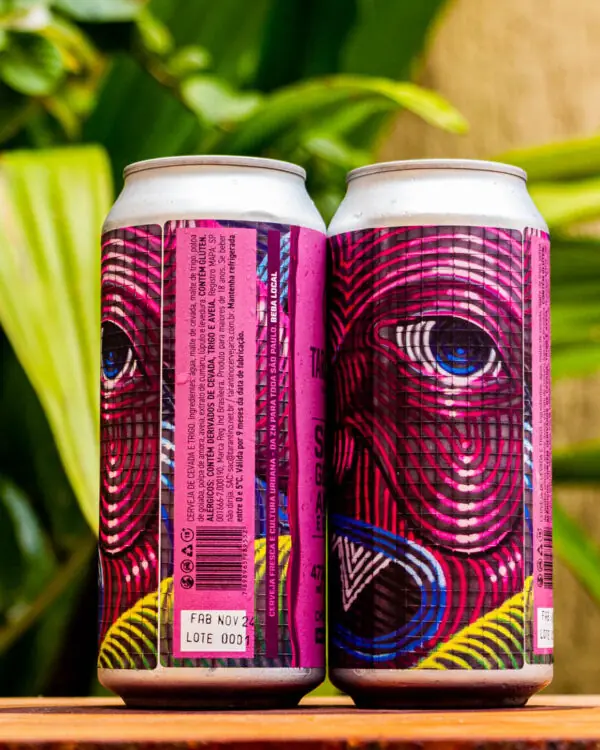 Verso da lata da Cerveja Sour Tarantino, mostrando a lista de ingredientes com trigo e aveia, e a data de fabricação.