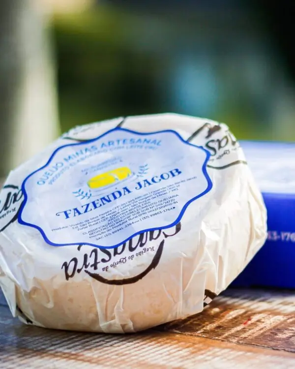 Queijo Da Canastra Tradicional - Fazenda Jacob - 1100g Queijo Da Canastra Tradicional - Fazenda Jacob - 1100g