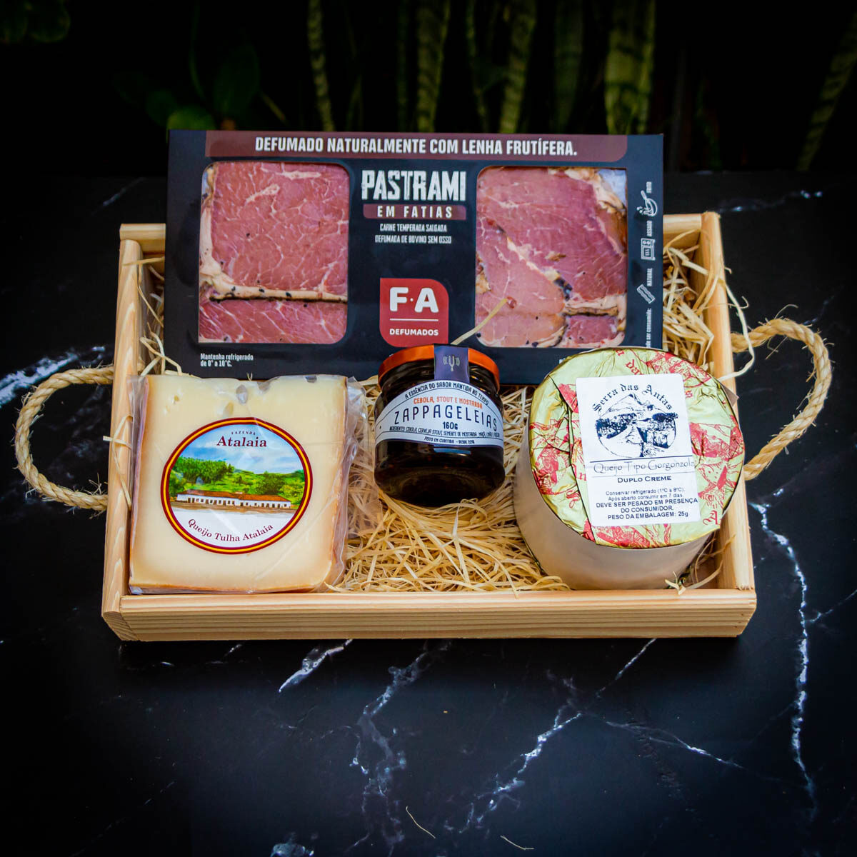 Cesta Happy Hour Artesanal - 4 itens