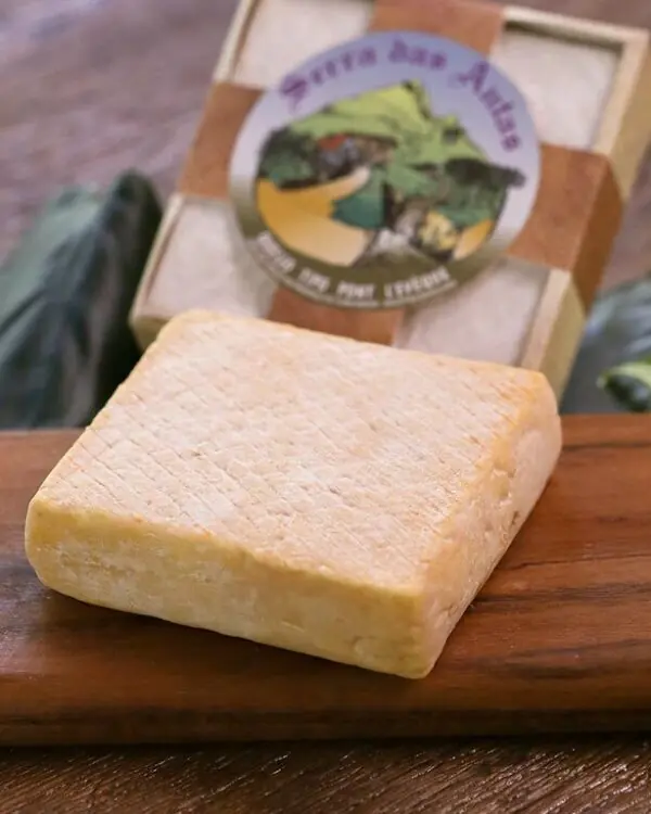Queijo Tipo Pont L’Évêque - Serra das antas - 330g (aprox.) -1 Queijo Tipo Pont L’Évêque - Serra das antas - 330g (aprox.) -1