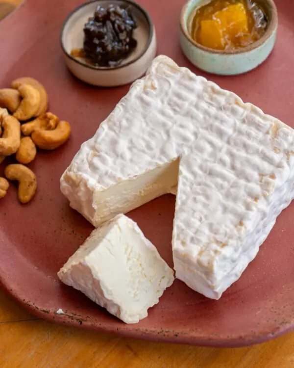 Queijo Serra Láctea - Capril do Bosque - 250g (aprox.)