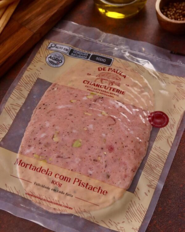 mortadela com pistache