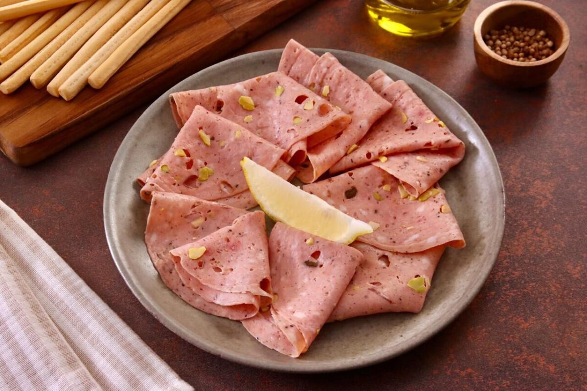 Mortadela com Pistache - De Paula Charcuterie - 100g