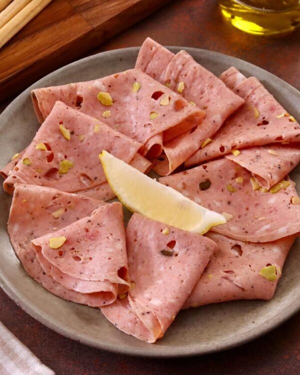 Mortadela com Pistache - De Paula Charcuterie - 100g