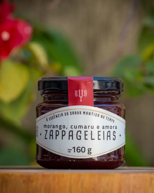 Geleia artesanal de Morango Cumaru e Amora Zappa Geleias 160g com lacre vermelho