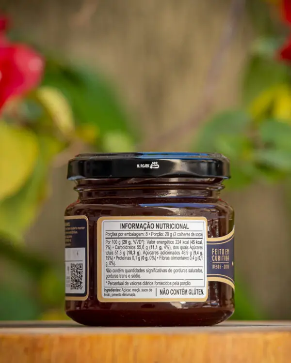 Verso do pote Geleia de Pimenta Defumada Zappa Geleias com tabela nutricional ingredientes e selo sem glúten