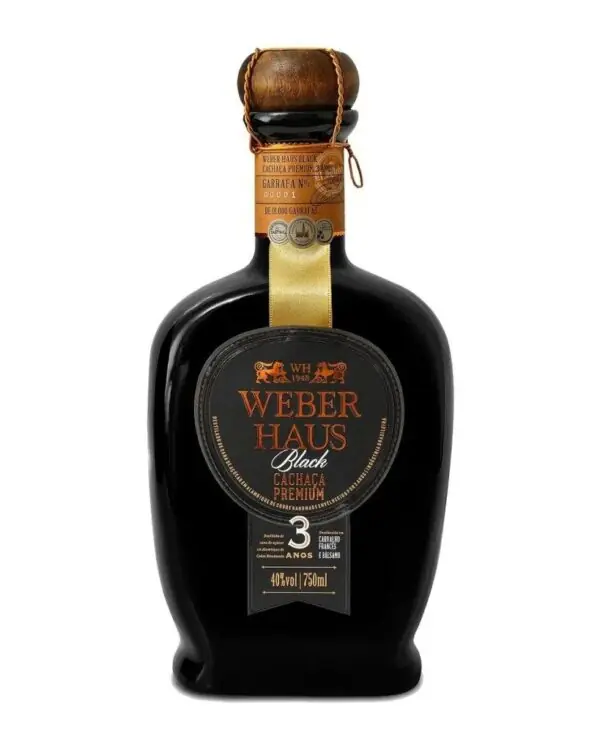 Cachaça Weber Haus Premium Black 3 Anos - 750ml Cachaça Weber Haus Premium Black 3 Anos - 750ml