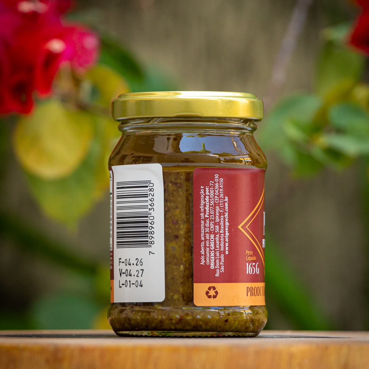 Verso do pote de Pesto de Pistache Origens Grechi com código de barras e dados do fabricante