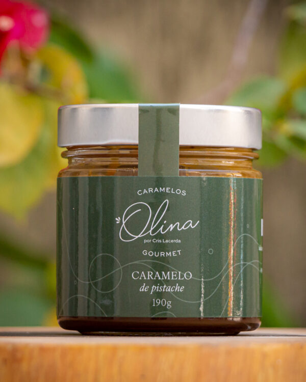 Caramelo de Pistache artesanal Olina por Cris Lacerda pote gourmet 190g rótulo verde