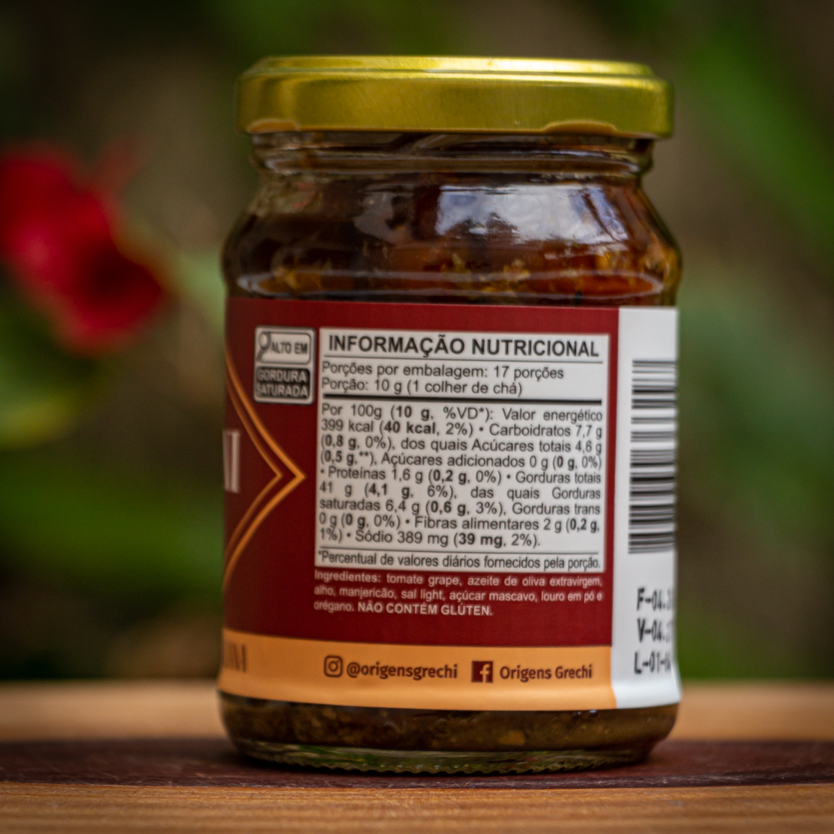 Tabela nutricional e lista de ingredientes do Pomodorini Confit com selo Alto em Gordura Saturada e sal light.