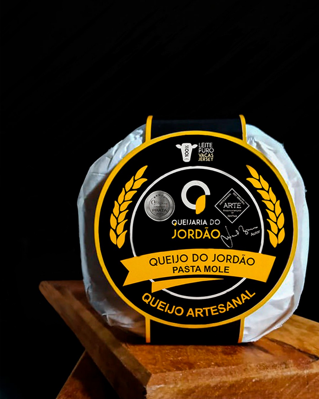 Queijo do Jordão Pasta Mole Queijaria do Jordão embalagem selo ARTE Prata leite Jersey 300g