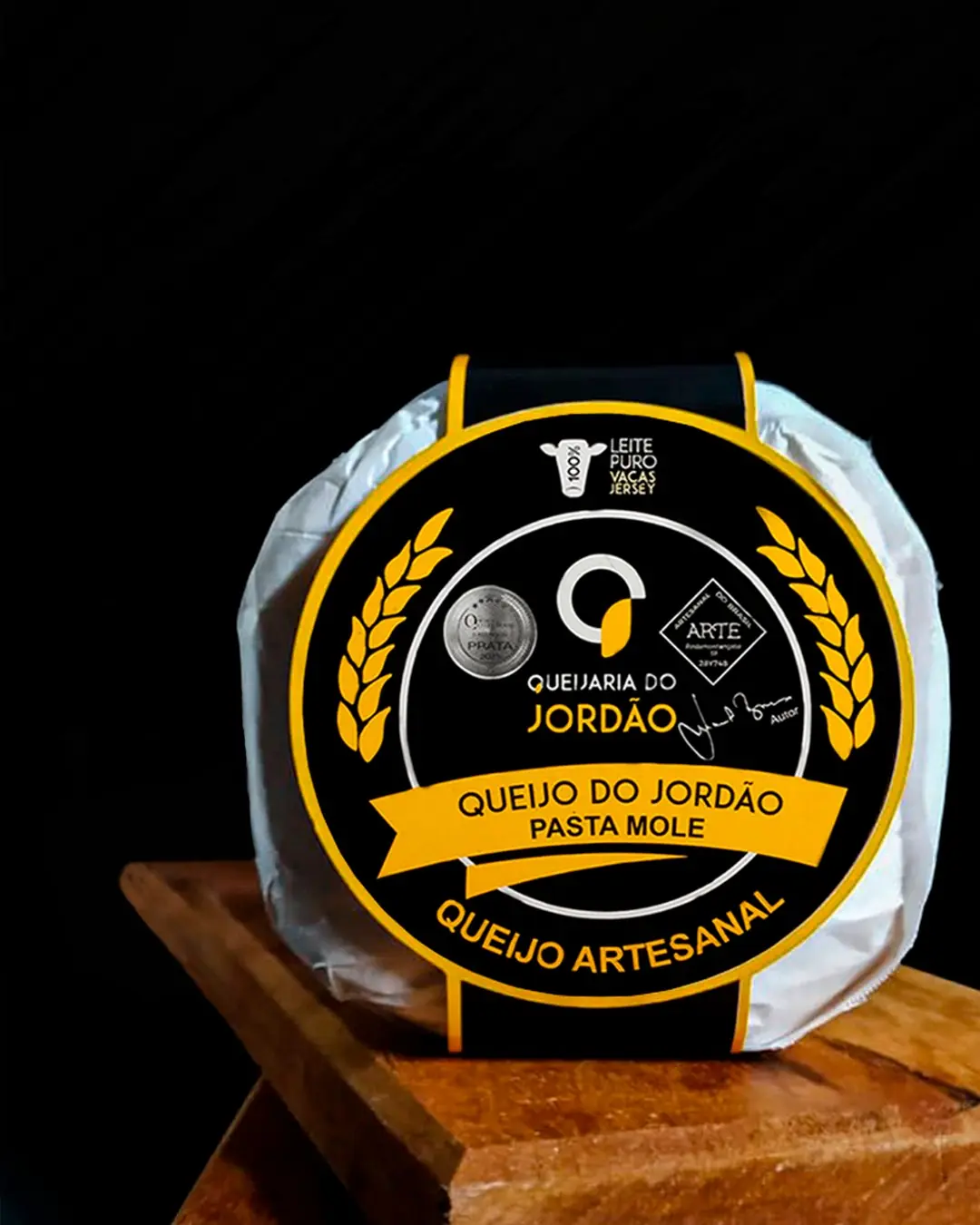 Queijo do Jordão Pasta Mole Queijaria do Jordão embalagem selo ARTE Prata leite Jersey 300g