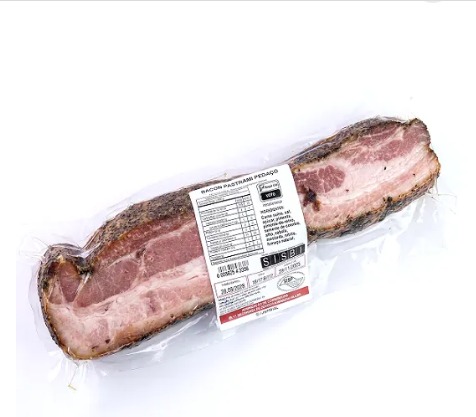 Bacon Pastrami FA Defumados peça inteira embalada a vácuo 250g com rótulo