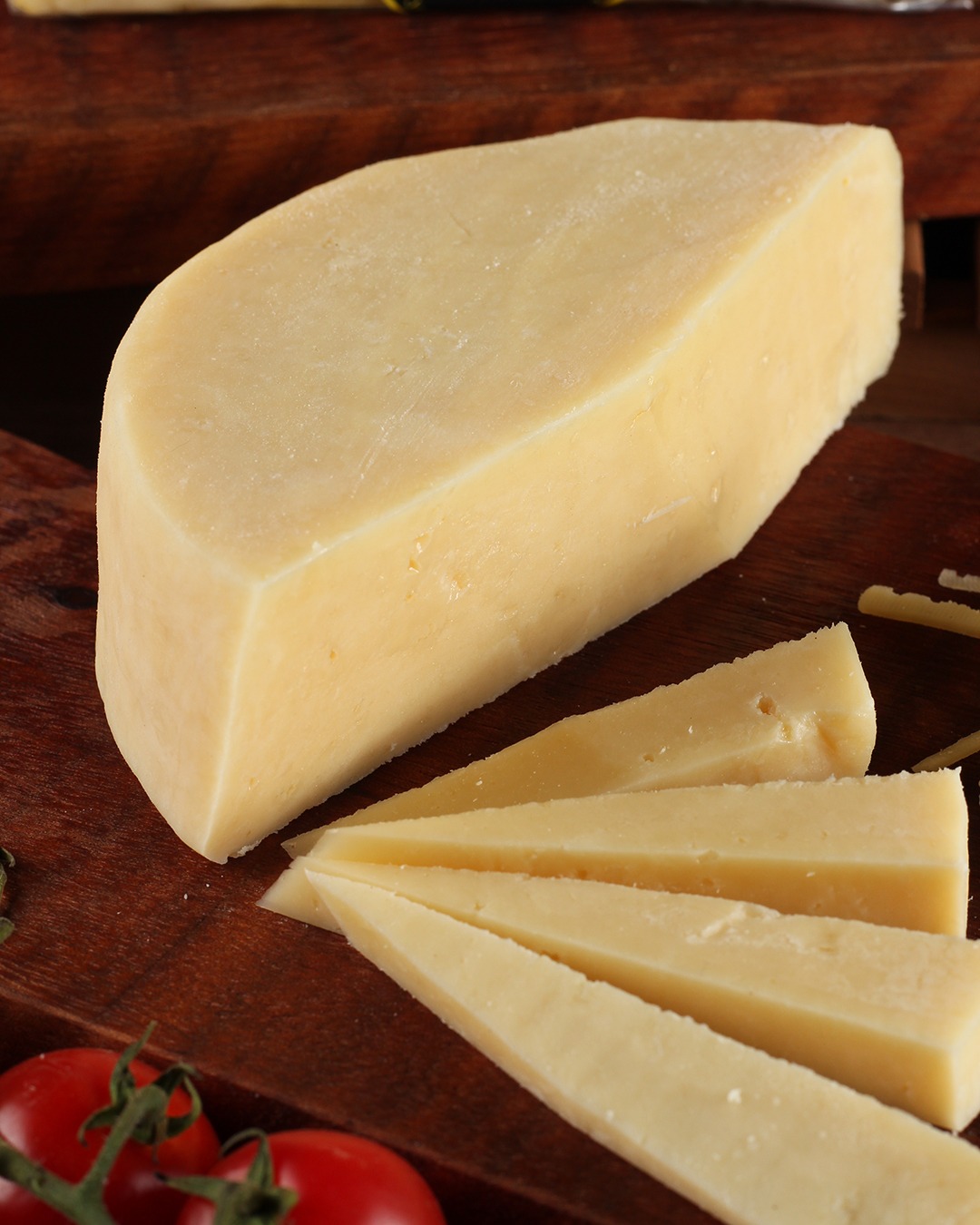 Queijo Lobato - Queijaria do Jordão - 300g -1