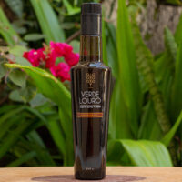 98c57efe86a6c783d41238a95d739da0.jpg Azeite Extra Virgem Koroneiki - Verde Louro - 250ml