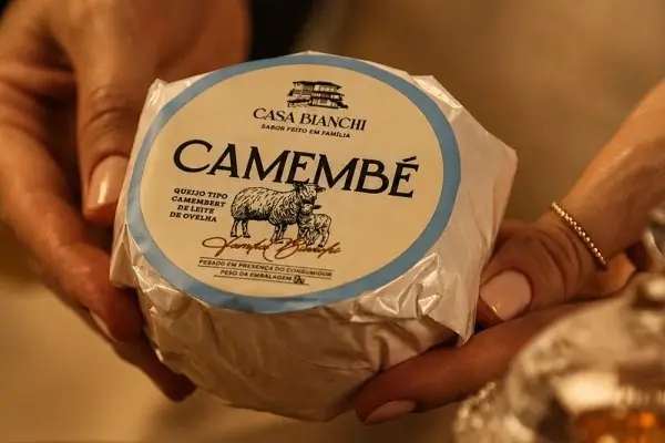 Queijo Camembé de Leite de Ovelha - Casa Bianchi - 230g